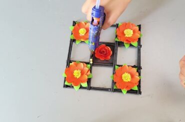 Hoàn thành khung tranh những bông hoa cúc vàng từ giấy thủ công