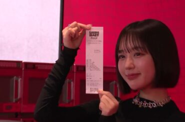 タレントの「なえなの」がイベント登壇、「LIVING MART by Coca-Cola ZERO」お客様1番としてお店を体験