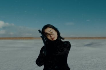 宇多田ヒカル「何色でもない花」