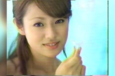 【CM】深田恭子「MENARD メナード」(2011年)「ロート うるおい洗眼薬」