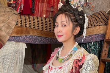 斉藤由貴、空き地に住む謎の貴婦人に。小谷興会、白山乃愛、森日菜美共演／映画『立て髪貴婦人』本編映像