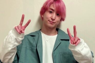 Snow Man佐久間大介『andGIRL』表紙に降臨！ チラ見えする腹筋にファン悶絶