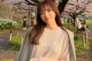 森香澄、お花見ショット公開「花より団子より香澄さま」