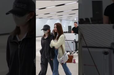 NiziU RIKU、メンバー「MAKO」に助けられながら韓国に入国 #shorts