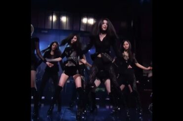 [소녀시대] 핸드마이크 vs 이어마이크 탕평책