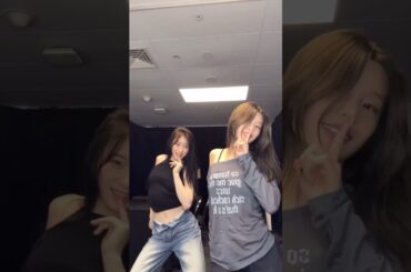 예지(イェジ) × 채령(チェリョン) #ITZY #Yeji #Chaeryeong #shorts