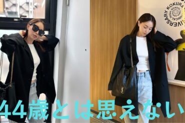 蛯原友里、お腹チラ見せの白トップス×デニムのラフコーデ披露