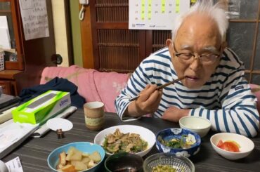 100歳のおじいちゃんは何食べるー？