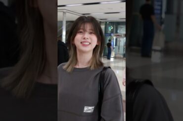 NiziU RIKU、急に可愛い微笑みと愛らしい笑みを浮かべた理由は!? #shorts