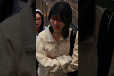 NiziU RIKU、かわいい笑顔と一緒にハートポーズ #shorts