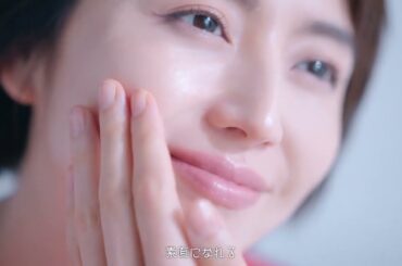 長澤まさみさん 真紅のドレス姿で応援メッセージ！新WEB動画「人生に、免疫力を。」