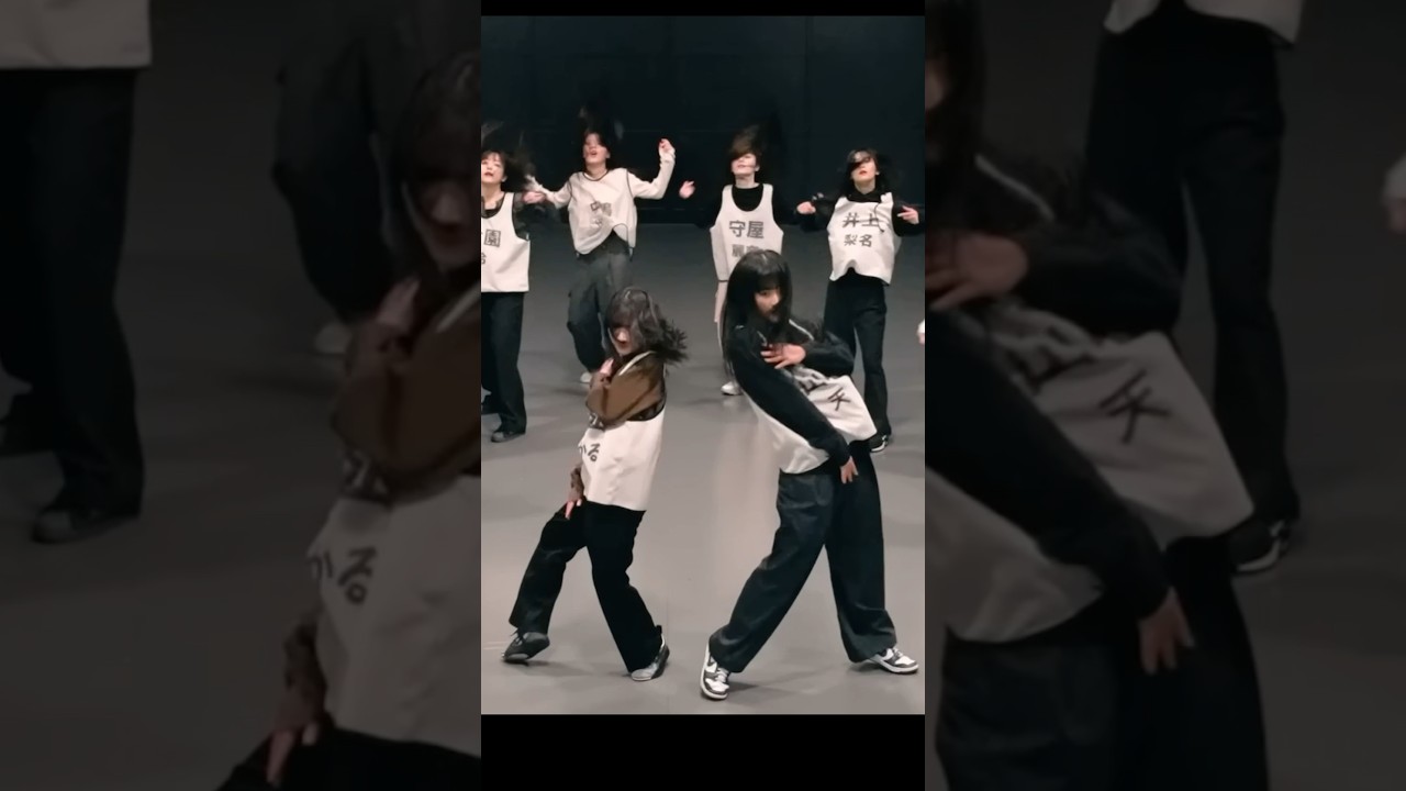 2C #森田ひかる #櫻坂46 #何歳の頃に戻りたいのか focus - Moe Zine