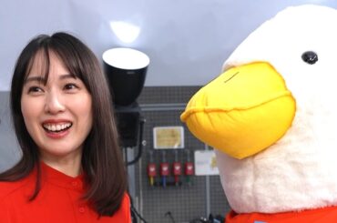 戸田恵梨香、「アフラック」巨大ぬいぐるみに大喜びする姿がかわいすぎ！新CMメイキング＆インタビュー