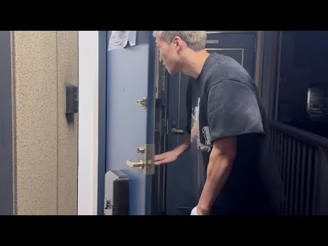 【緊急】更生したはずの弟が、また飛んで泥棒を繰り返してるので家に凸します。 【緊急】更生したはずの弟が、また飛んで泥棒を繰り返してるので家に凸します。