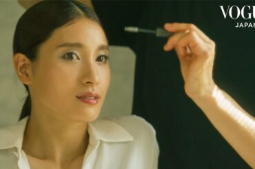 土屋太鳳＆片寄涼太の「ジョルジオ アルマーニ プリヴェ」のショーへの準備に密着！| Getting Ready | VOGUE JAPAN