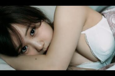 【星野みなみ・ほしのみなみ】元アイドル…女性アイドルグループ・乃木坂46の元メンバー…グラビア写真集