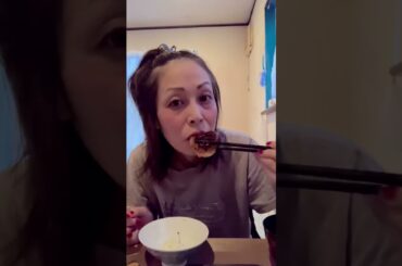 早朝お腹が空いたのでご飯を食べる🤤