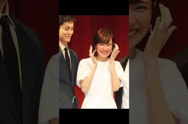 松坂桃李・戸田恵梨香さんご夫妻の笑顔