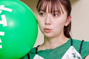 上白石萌歌、風船で頬をむにゅっ！／SUUMO CM＋メイキング＋インタビュー