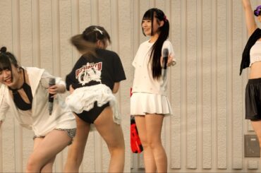 【水着ライブ】よく見ると○○○がずれハミ出ている・・・！？8DOLLさんによる水着ライブステージ！