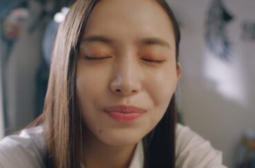 井桁弘恵のキス顔