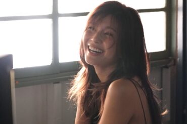 AAA・宇野実彩子、大胆に肌を露出した衣装で大人の色気を見せる！「AND美容外科」新CM・メイキング＆インタビュー
