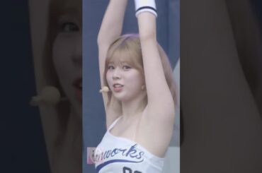 これが「Make you happy」の野外フェスバージョンだ！【NiziU】