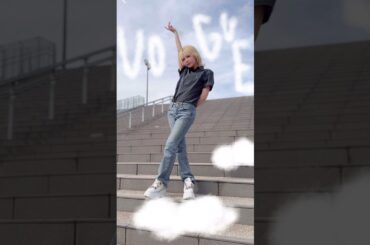 ポーズお願いします【階段編】