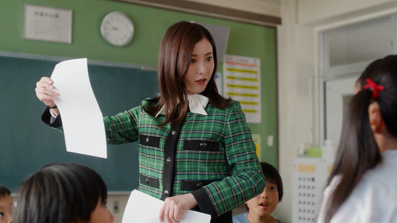 吉高由里子「光る君へ」幼少期“まひろ”とCMで共演! J:COM新 CM『ヨシタカ先生』「超速い転校生」篇 吉高由里子「光る君へ」幼少期“まひろ”とCMで共演! J:COM新 CM『ヨシタカ先生』「超速い転校生」篇