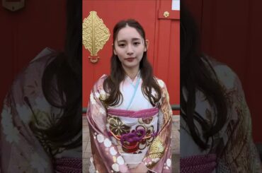 成人の抱負を語る浅川梨奈でピタ止めチャレンジ #shorts #おすすめ #可愛い