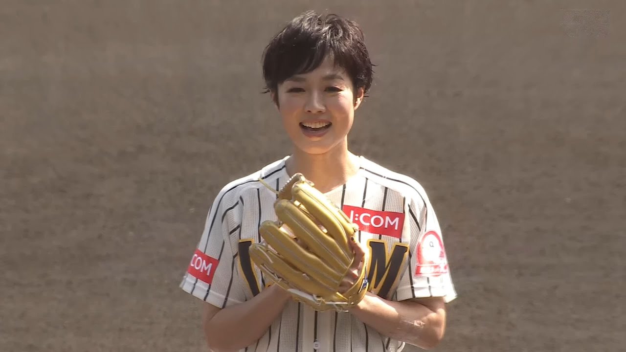 【ノーバン】 フリーアナウンサー・有働由美子 始球式 2024/9/16 阪神 vs. ヤクルト 24回戦 @甲子園 【J:COM 超速ネット光デー】 【ノーバン】 フリーアナウンサー・有働由美子 始球式 2024/9/16 阪神 vs. ヤクルト 24回戦 @甲子園 【J:COM 超速ネット光デー】