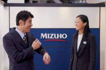 榮倉奈々、超人並みの筋力をサラっと告白「ダンベル130kg上げられます」　脅威の数字に原田泰造が驚愕！？　新テレビCM『納得！みずほでNISA』篇