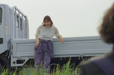 本田翼  ISUZU (いすゞ自動車)  だれでもトラックELFmio 「スマホで簡単」篇 TVCM