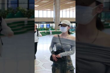 ME:I 笠原桃奈、最後まで振り向いて挨拶をする妖精 #shorts