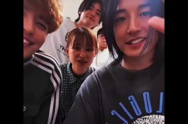 The family is very cute. Missing one person is still not complete.  #boonboomger #ブンブンジャー