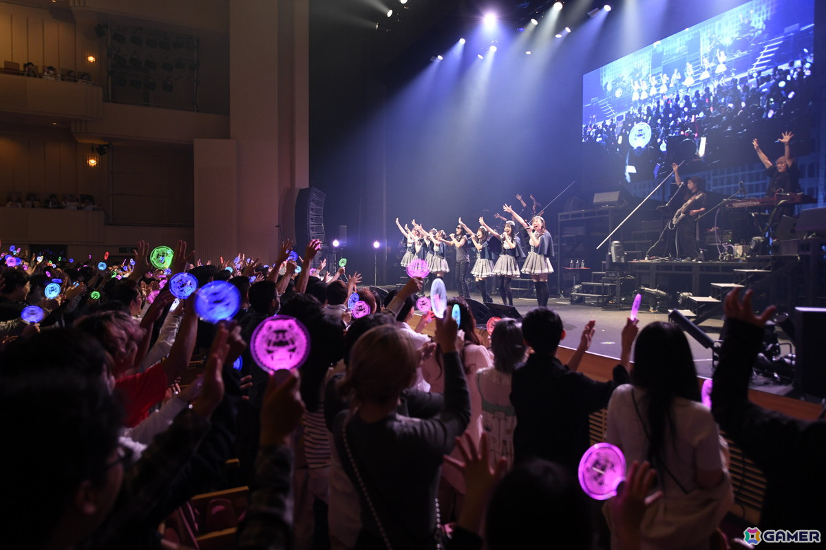 「STEINS;GATE 15th LIVE - ONE WORLD -」レポート!宮野真守さん、花澤香菜さん、今井麻美さんらラボメン声優陣がほぼ勢ぞろいして作中の名台詞を披露の画像