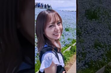 ネモフィラ畑で遊ぶ奥仲麻琴でピタ止めチャレンジ #shorts #おすすめ #可愛い