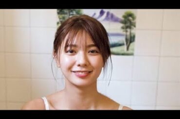 川津明日香さん　好評デジタル写真集から珠玉の純白ビキニカット　小麦肌＆スレンダーボディ披露