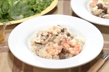【3分クッキング公式】きのことえびのピラフ／リーフレタスのカレー風味サラダ
