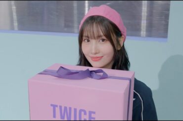 TWICE JAPAN SEASON’S GREETINGS 2025 “Birthday365” -MOMO-
