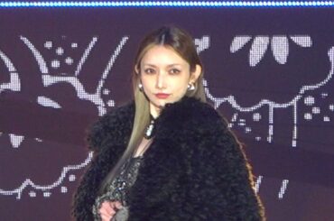後藤真希、ガルアワにサプライズ登場で圧巻オーラ　堂々ランウェイで会場を圧倒　『Rakuten GirlsAward 2024 AUTUMN／WINTER』