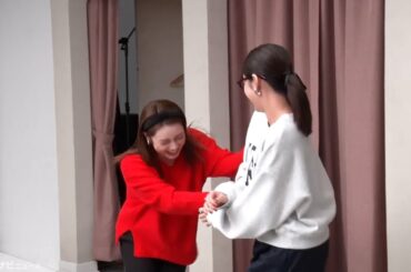 平愛梨、自分のアドリブ演技に爆笑！？　平祐奈「怖いんだけど(笑)！」　「coca」新CM 「coca、⾏こっか」篇メイキング