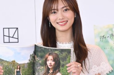 櫻坂46田村保乃、2nd写真集は「325＋1点！」　未公開のお気に入りカットも披露 | ORICON NEWS