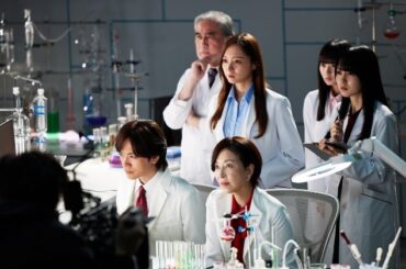 乃木坂46梅澤美波・賀喜遥香・遠藤さくら、久々「バイトル」新CMで研究員に　真矢ミキ＆DAIGOとも共演 | ORICON NEWS