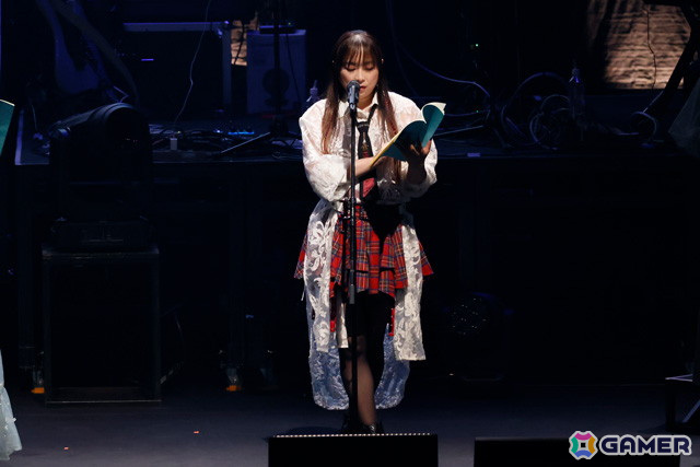 「STEINS;GATE 15th LIVE - ONE WORLD -」レポート!宮野真守さん、花澤香菜さん、今井麻美さんらラボメン声優陣がほぼ勢ぞろいして作中の名台詞を披露の画像