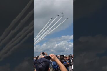 小松の空を駆け抜けるブルーインパルス 小松基地航空祭2024