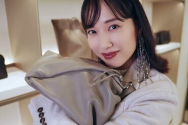 戸田恵梨香さんがまとう、上質が宿るブルネロ クチネリ｜25ans