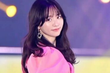 ＜鶴嶋乃愛＞ミニワンピからすらり美脚　レースグローブ、ハイソックスでガーリーに