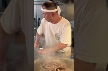 王道家のスーパースター山ちゃんの全抜き映像!!! #家系 #王道家 #家系ラーメン