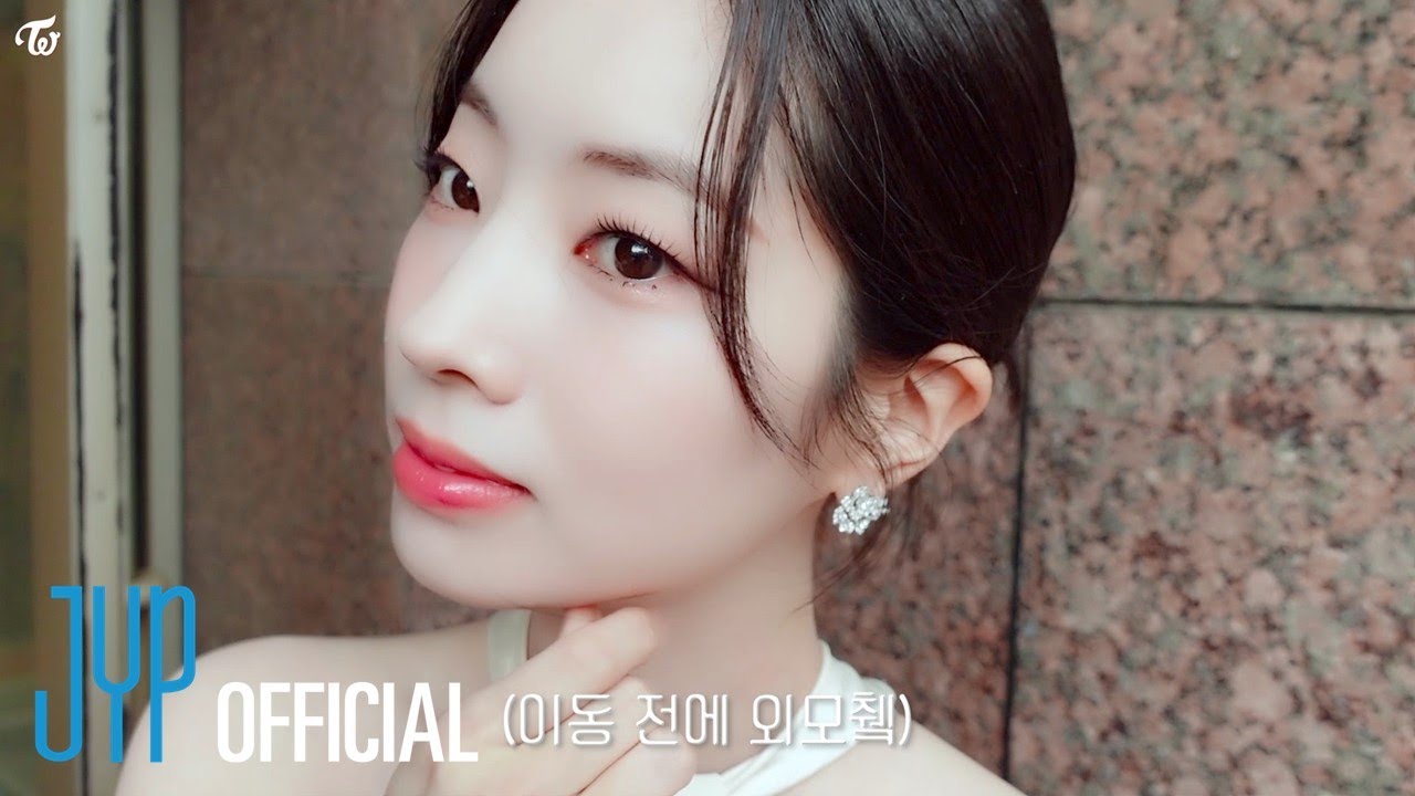 DAHYUN-log: Busan International Film Festival Behind DAHYUN-log: Busan International Film Festival Behind